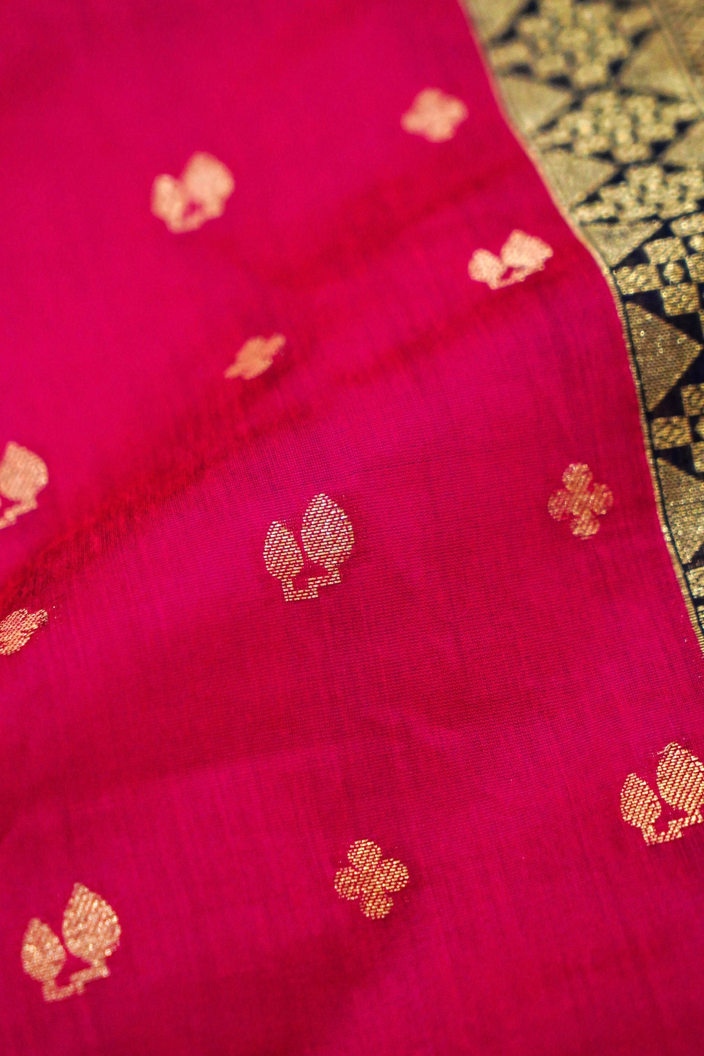 Elegant Rani Pink Pure Banarasi Cotton Saree