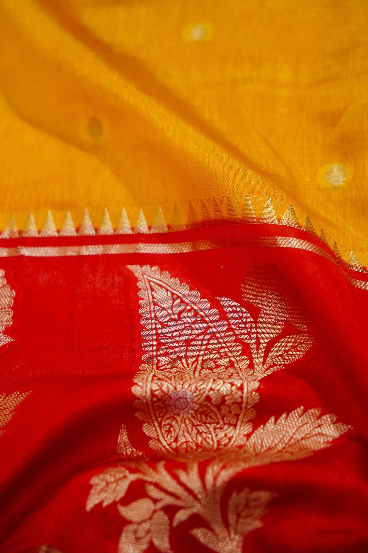 Banarasi Pulp Silk Saree in Yellow with Red Border