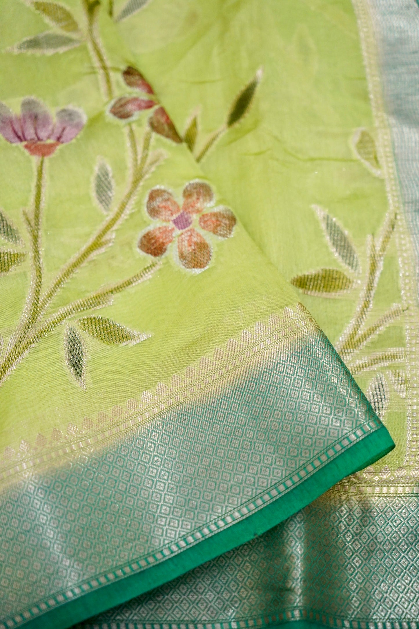 Elegant Green Pure Viscose Hand-Brush-Dyed Banarasi Saree