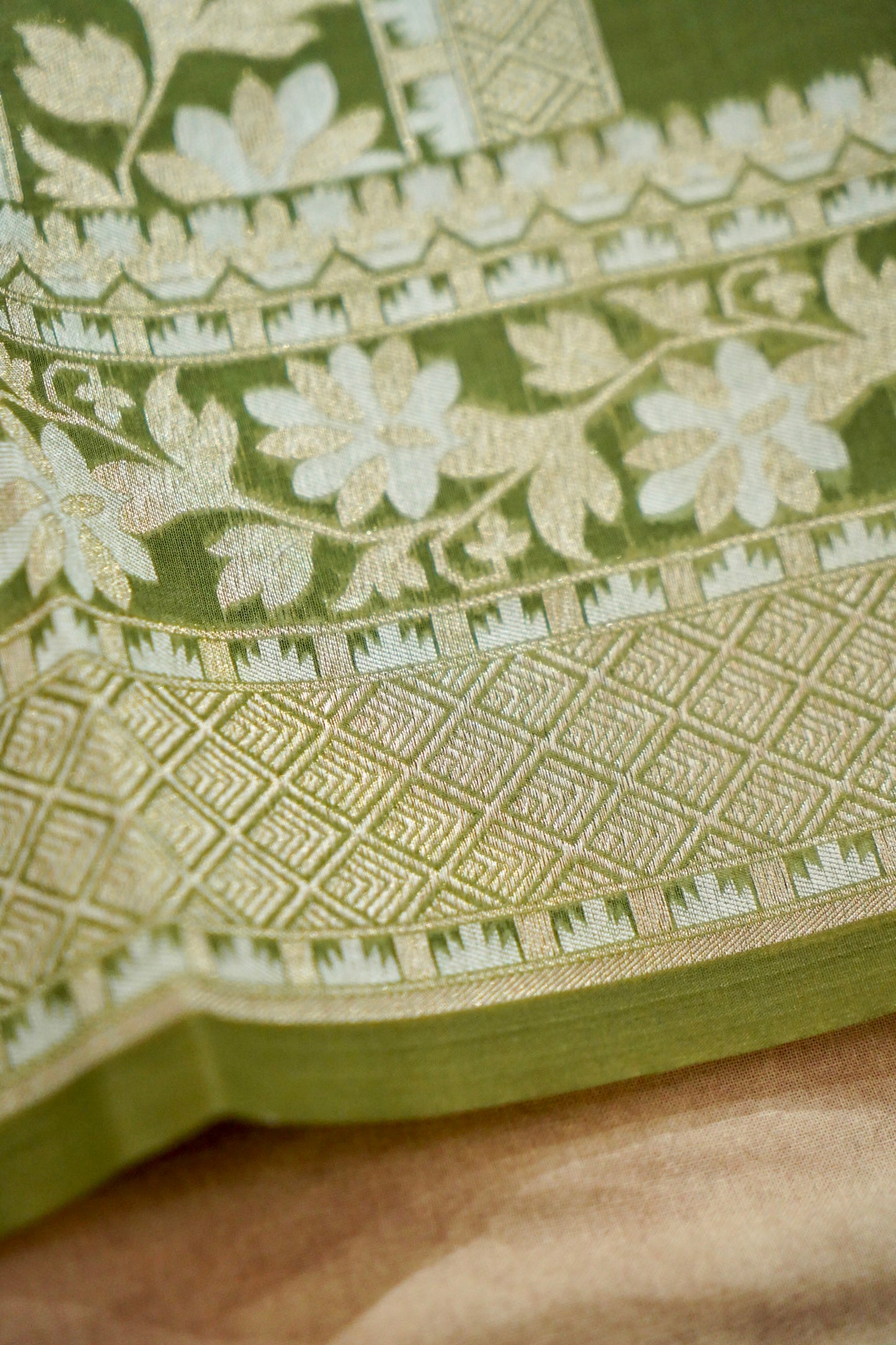 Stunning Green Banarasi Fine Cotton Saree