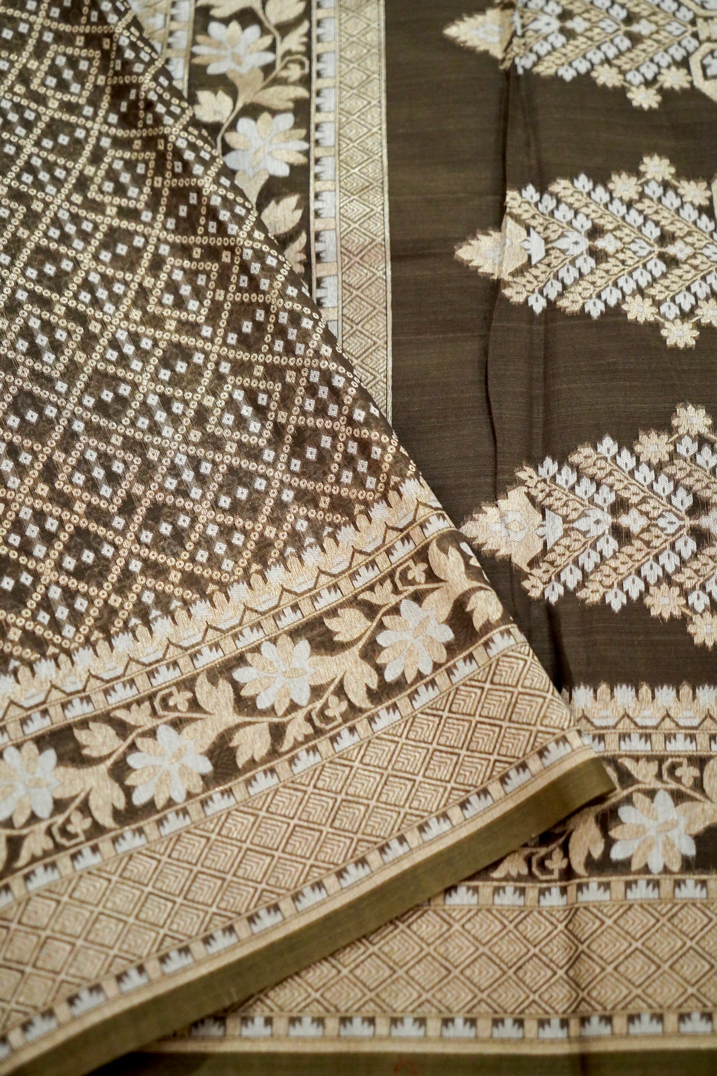 Stunning Dark Green Banarasi Fine Cotton Saree