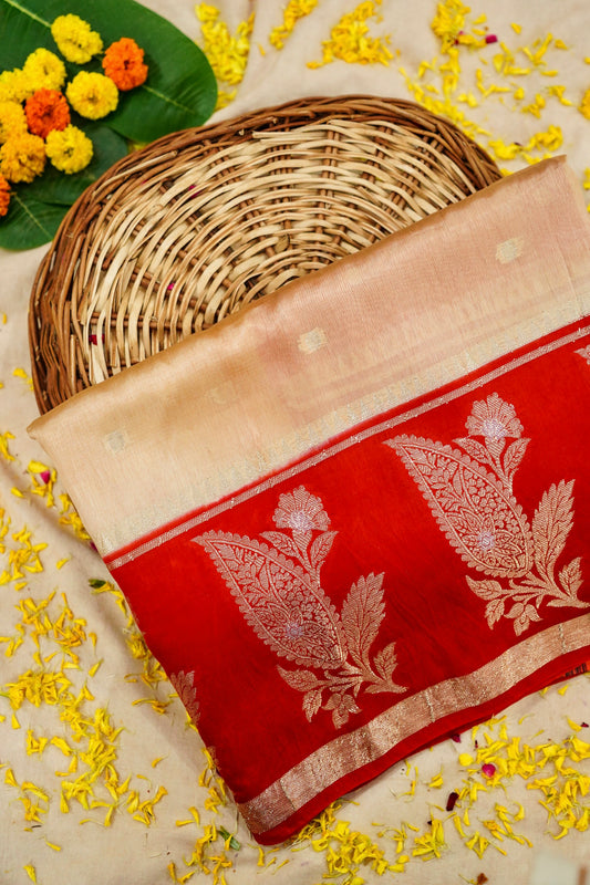 Banarasi Pulp Silk Saree in Beige with Red Border