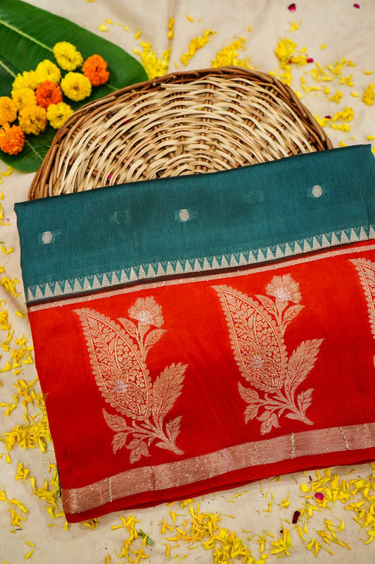 Banarasi Pulp Silk Saree in Green with Red Border